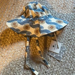 Kate Quinn baby sun hat